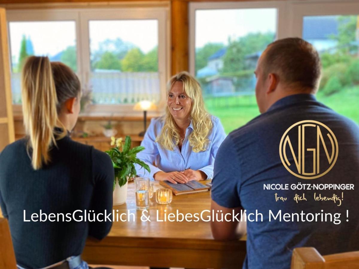 Gaestehaus Celine Meuspath Eksteriør billede