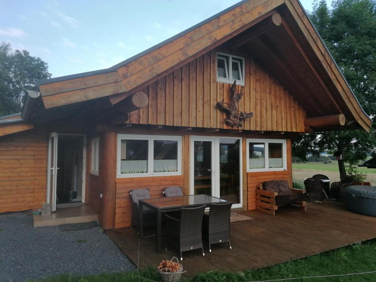 Gaestehaus Celine Meuspath Eksteriør billede